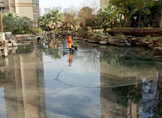 离石景观池淤泥清理