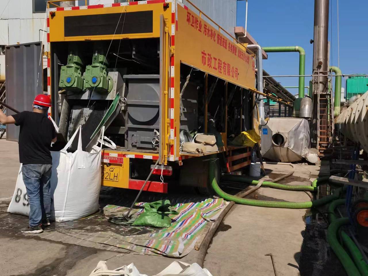 离石淤泥压干处理