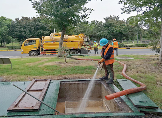 离石化油池清理